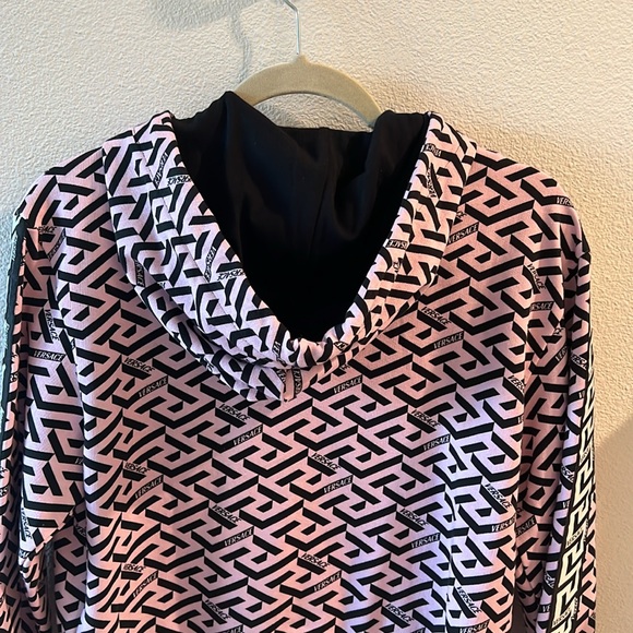 NWT - Versace La Greco zip up hoodie - Picture 6 of 12